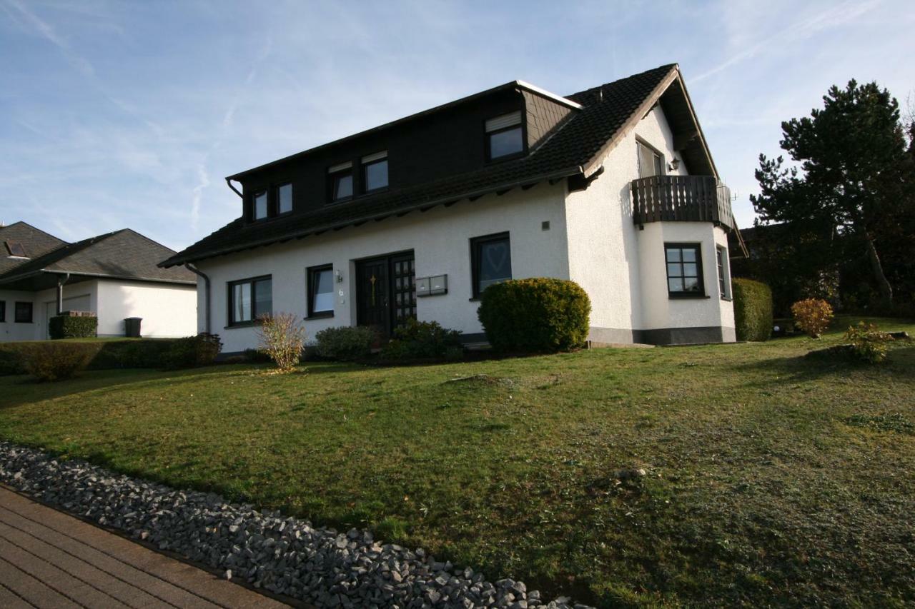 Munterleyblick Lägenhet Gerolstein Exteriör bild